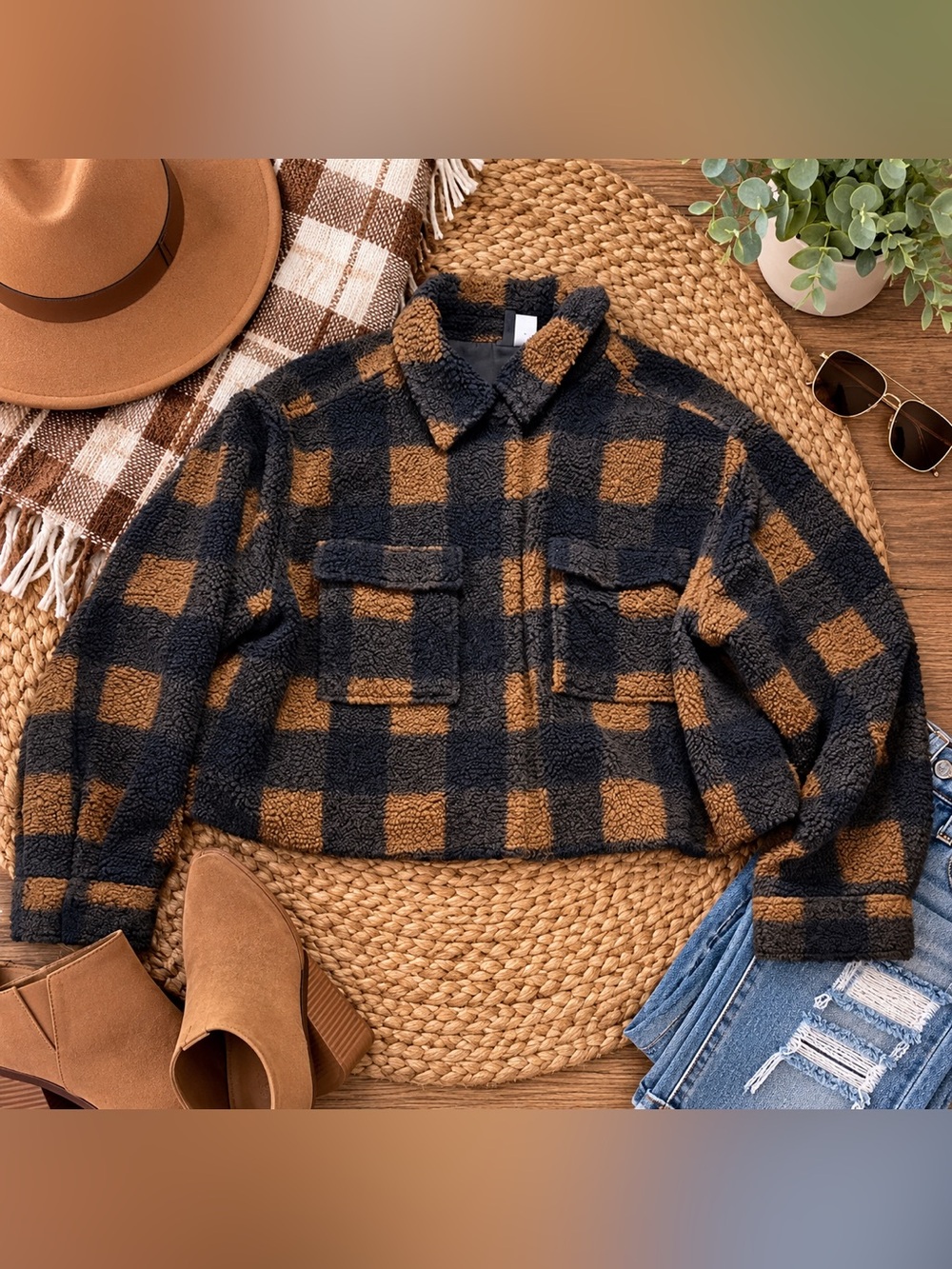 H&M Divided XL Brown Black Buffalo Plaid Teddy Sherpa Cropped Jacket